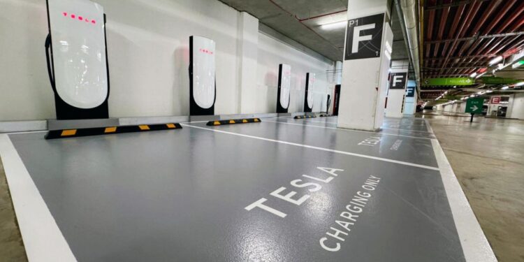 Tesla’s V4 Supercharging stations debut at two Selangor malls – first in S-E Asia