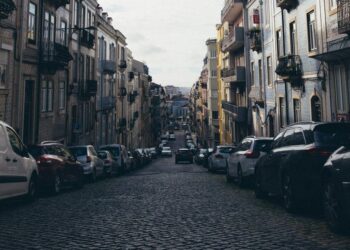 Aussies detest parallel parking. Really!