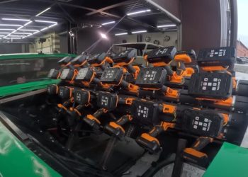 50 drills, 1 Lada: The ultimate DIY powertrain!