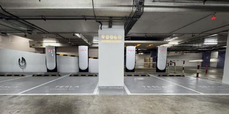 Tesla adds four V4 Superchargers at The Gardens Mall in KL