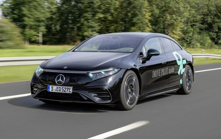 Mercedes-Benz erhält Genehmigung zur Erprobung spezieller Markierungsleuchten für automatisiertes Fahren in Deutschland 

Mercedes-Benz approved to test special marker lights for automated driving in Germany