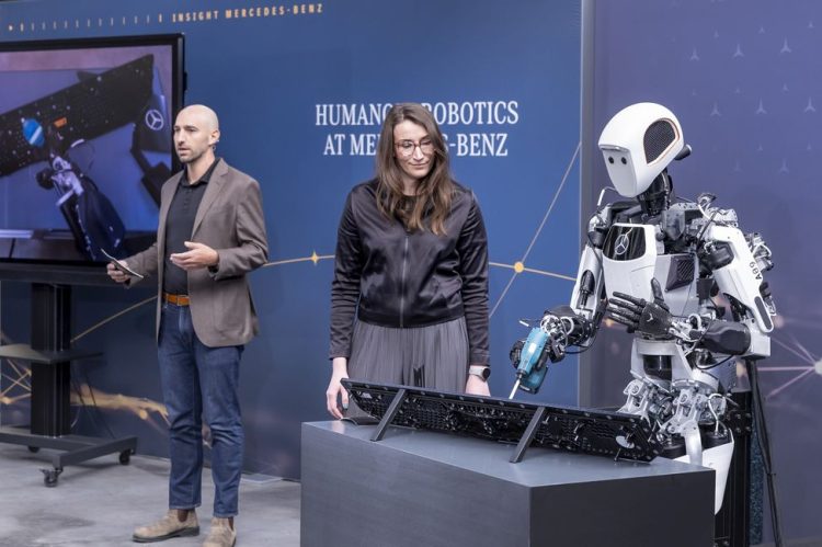 Mercedes-Benz accelerates the transformation of its production network by Integrating AI and humanoid robots at its Digital Factory Campus in Berlin