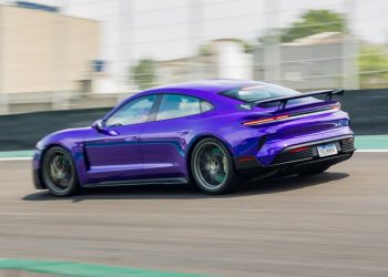 Porsche Taycan sets lap record at Interlagos