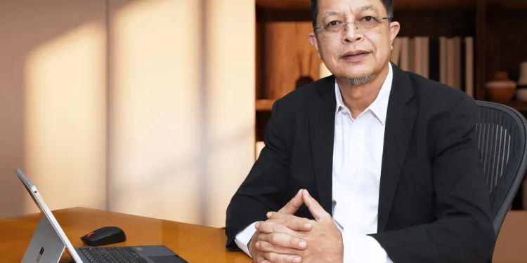 Proton names covering deputy CEO as Roslan makes surprise exit