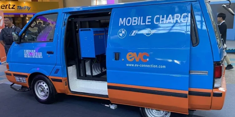 EV Connection and BMW unveil Malaysia’s first mobile EV charger