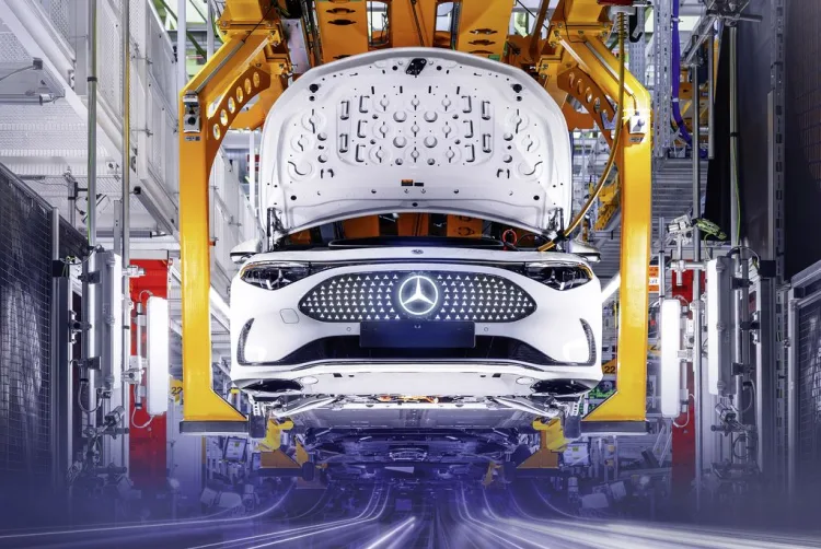 Digital, nachhaltig, effizient: Erfolgreicher Produktionsstart des CLA im Werk Rastatt. 

Digital, sustainable, efficient: Successful production of the new CLA at the Rastatt plant