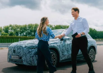 Mercedes-Benz starts trials of electric GLC led by boss Ola Källenius