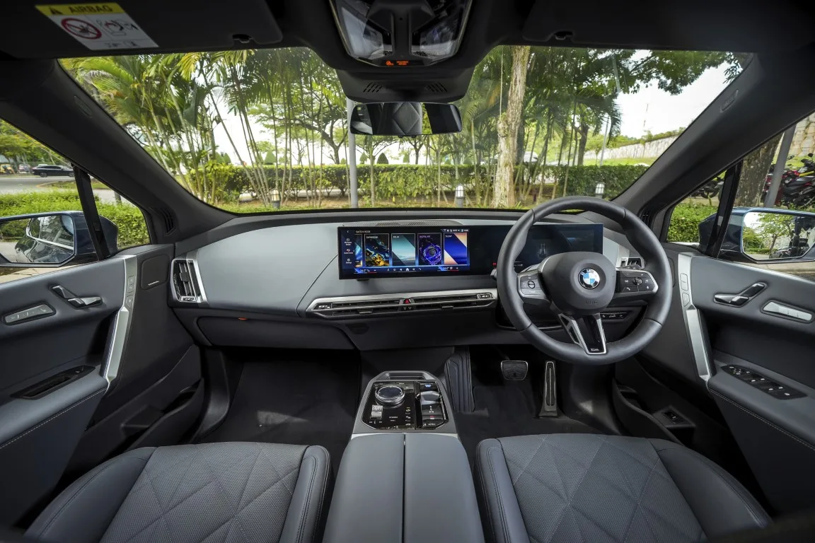BMW iX xDrive60 M Sport Pro