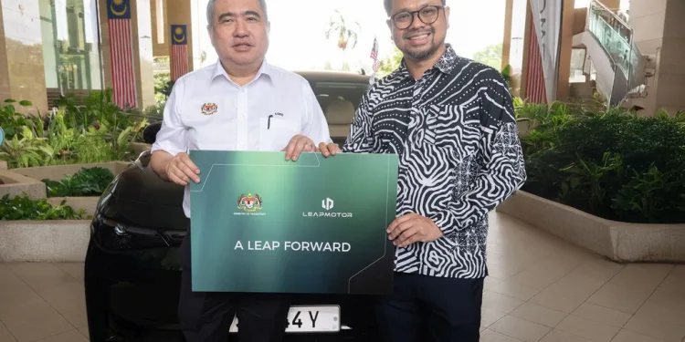 Leapmotor hands over C10 to ministry for three-month trial