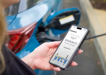 TRI app prompts EV drivers to charge at cleaner times