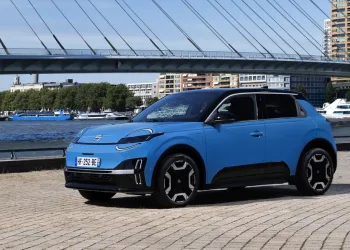 Electric Nissan Micra takes to the streets of Rotterdam