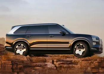 Zeekr 9X launches in China with hybrid power and luxury kit