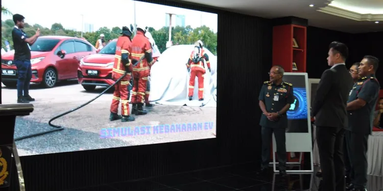 BYD Sime Motors, fire dept run five-day EV emergency course