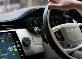 One button, one beep: the tiny gadget bossing Britain’s road alerts