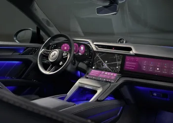 Porsche shows off Cayenne Electric interior