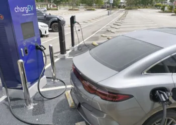 Malaysia okays single EV charging app to unify public networks