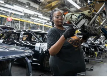 Ford pulls back from big EV bets, doubles down on hybrids and battery storage