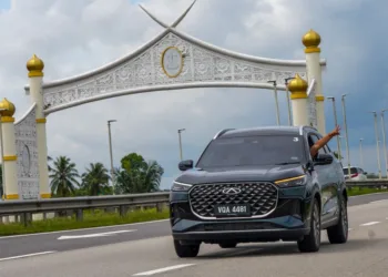 The winning car is a Chery Tiggo 8 PHEV seen here.