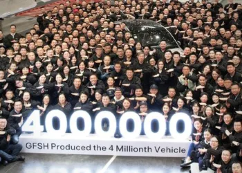 Tesla Shanghai hits 4 million cars with Starlight Gold Model Y L