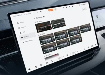 Zeekr 009 gains OS 2.2 OTA with remote parking and new child-safety tools