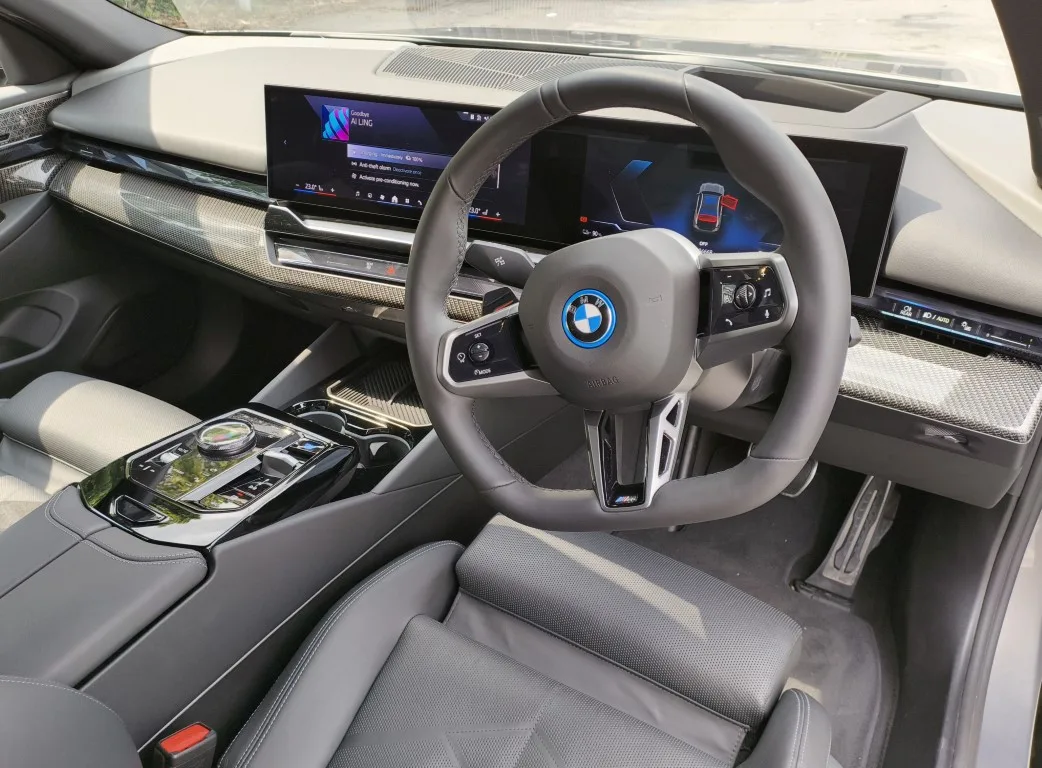 BMW G60_i5_eDrive40_MSport_ Pro_CKD.