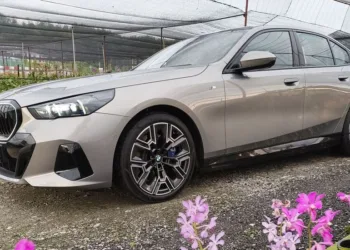 BMW i5 goes local, price drops