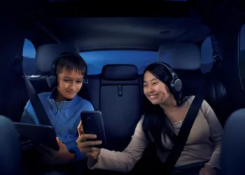 Harman wants your car to behave like a family group chat