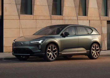 Volvo EX60 makes world debut, 810km range and 400kW charging