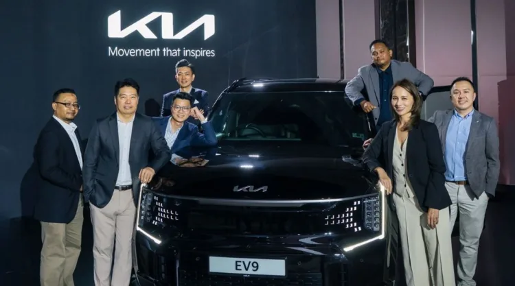 New Kia team and EV9.