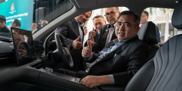Transport ministry grant offers up to RM4,000 off new Proton and Perodua when drivers scrap 20-year-old cars