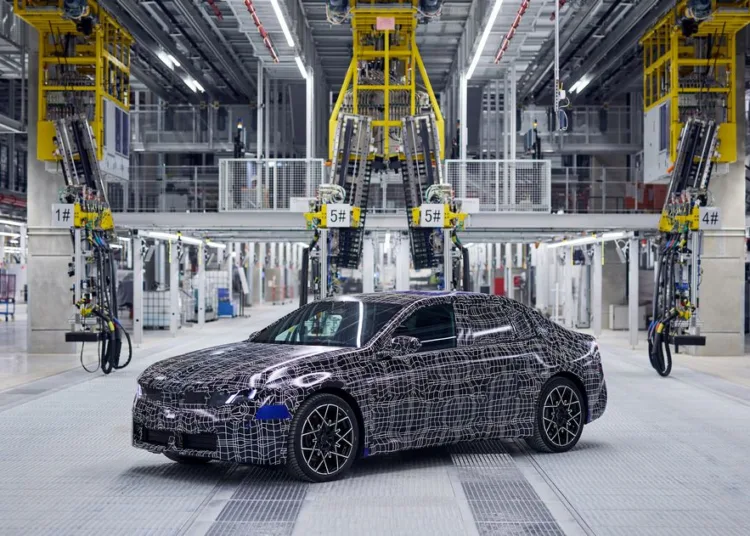BMW readies Munich plant for i3 launch as near-series test builds begins