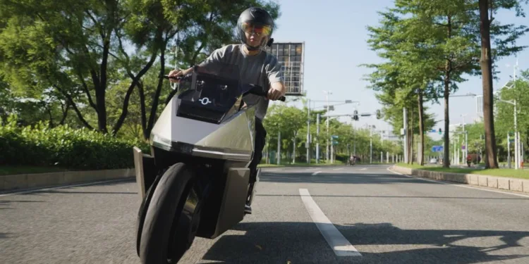 Omoway Omo X heads for market with self-balancing system