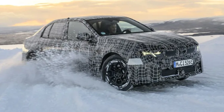 BMW tees up electric i3, while robots edge into the factory