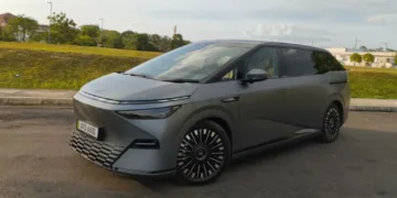 XPeng X9 feels smaller to drive than it looks