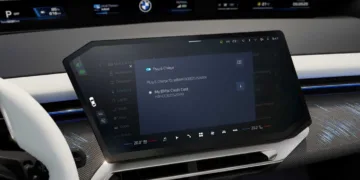 BMW and MINI now support plug & charge at public DC points — no contract needed