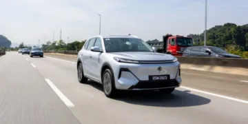 Proton e.MAS 7 PHEV gets 6,500 bookings as fuel-cost worries grow