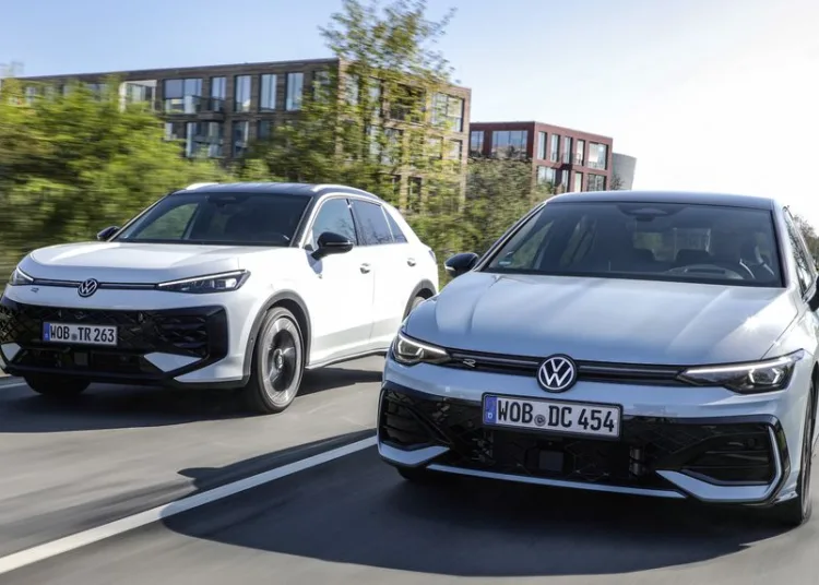 VW Golf Hybrid and T-Roc Hybrid to debut new full-hybrid system in 2026