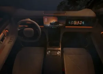 Chery Tiggo X cabin gets triple-screen layout and passenger drawer