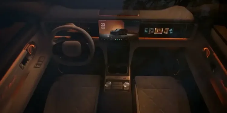 Chery Tiggo X cabin gets triple-screen layout and passenger drawer