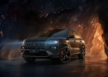 Zeekr 8X gets 10,000 orders in under 30 minutes as premium trims dominate early demand