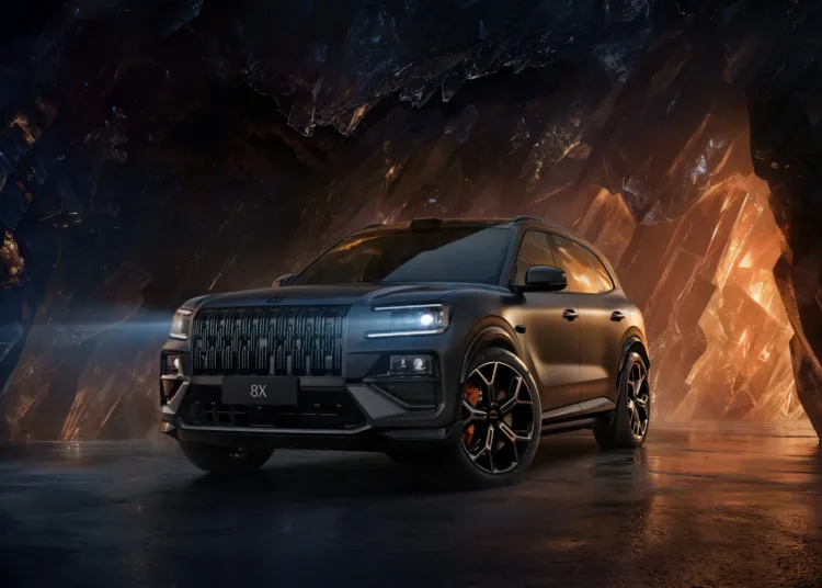 Zeekr 8X gets 10,000 orders in under 30 minutes as premium trims dominate early demand