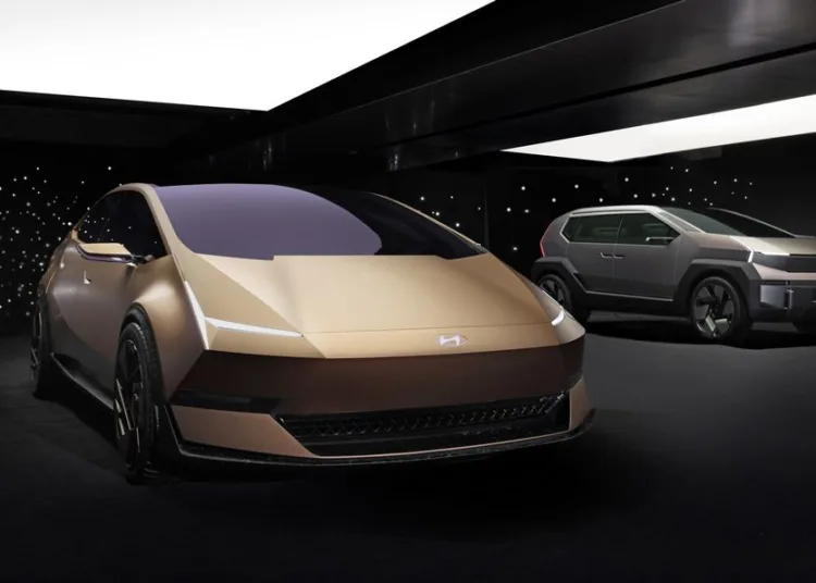 Hyundai launches Ioniq brand in China with Venus and Earth concepts