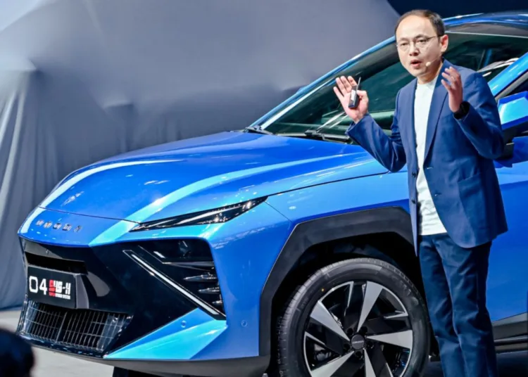 Omoda 4 woos younger SUV buyers