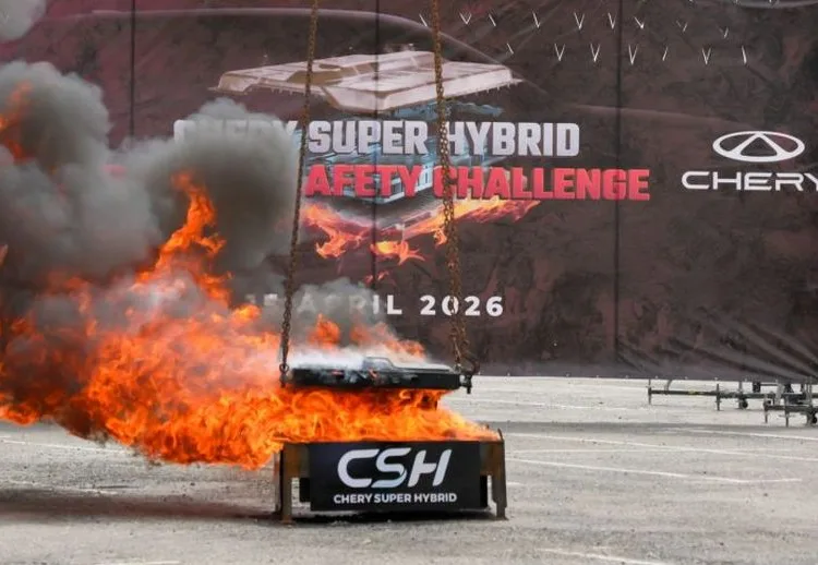Chery puts PHEV battery through live fire test — no explosion