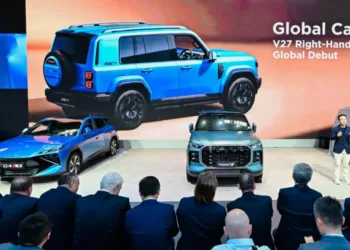 iCaur V27 RHD shown in Beijing as Malaysia launch nears