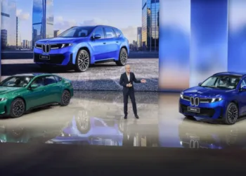 The new iX3 L and i3 L shown in Auto China 2026.