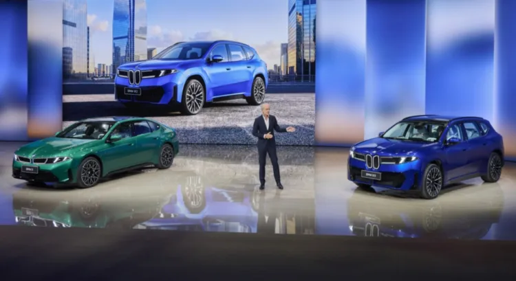 The new iX3 L and i3 L shown in Auto China 2026.
