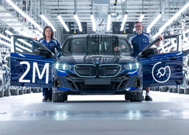 BMW Group builds two-millionth electric car at Dingolfing