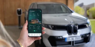 BMW iX3 and i3 to support solar-powered home energy use with Solarwatt system