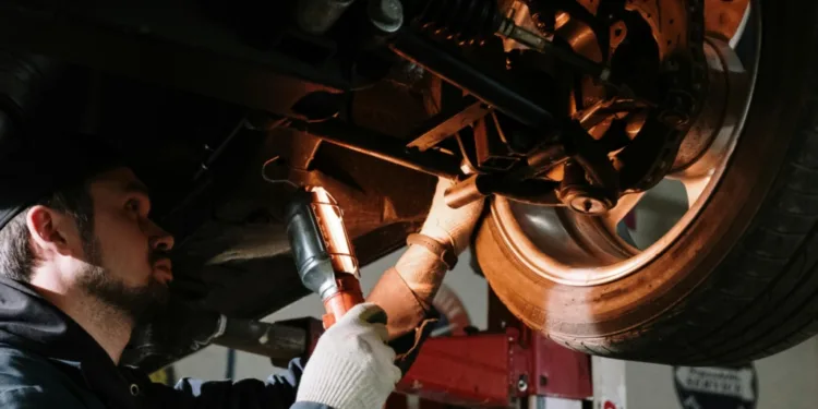 Aussies delay car maintenance as EV service confusion remains, says report